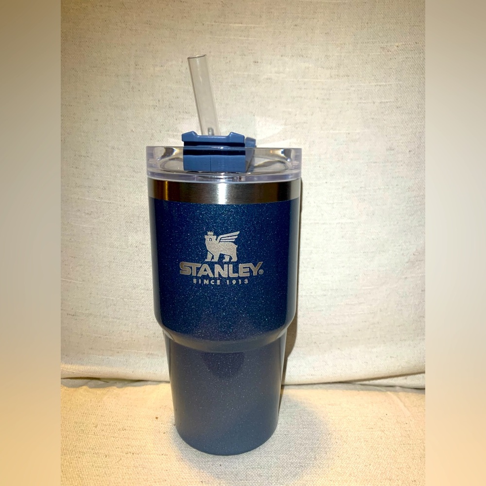 Stanley Adventure Quencher 20 oz Midnight Pearlescent